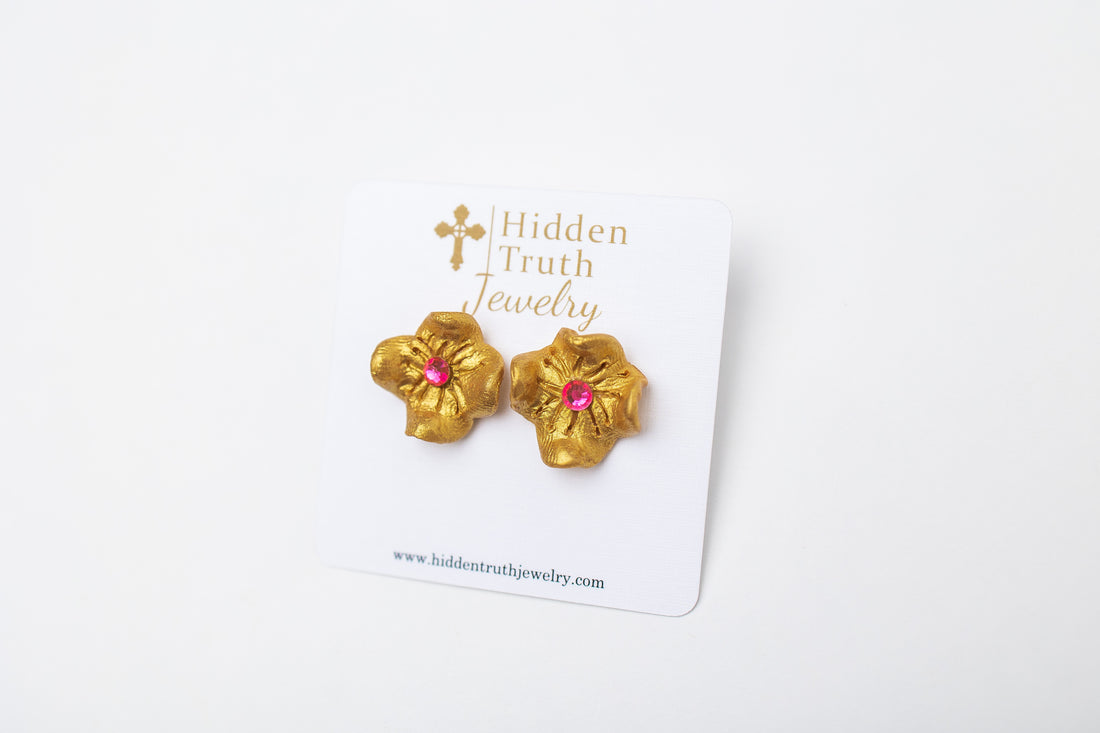 Tiny Gardenia Studs- Pink